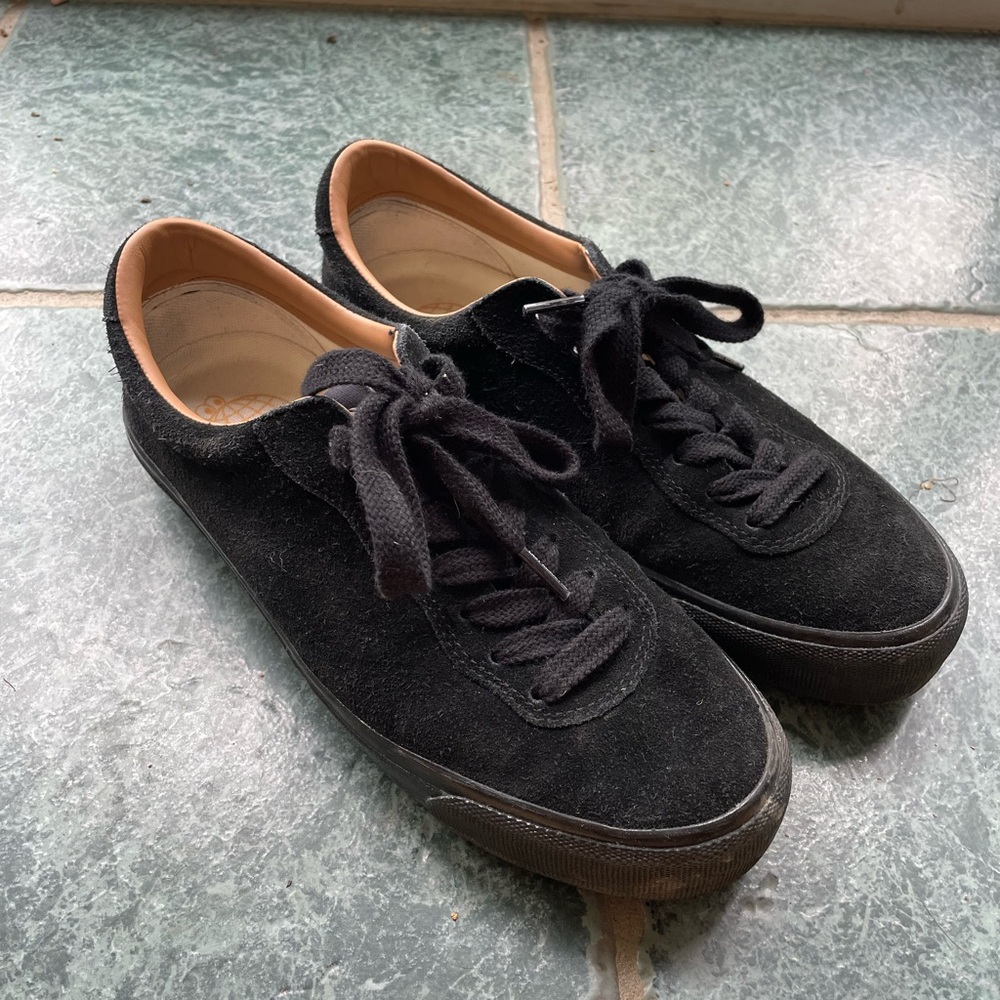 Black Low-Top Canvas Sneakers